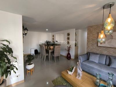 Apartamento de 3 alcobas en venta en San Jose, Sabaneta, 98 m² · foto 7 de 20