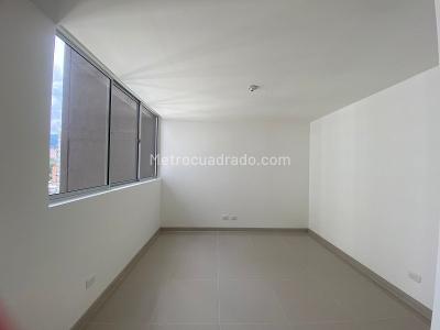 Apartamento de 3 alcobas en venta en Prados De Sabaneta, Sabaneta, 84 m² · foto 6 de 15