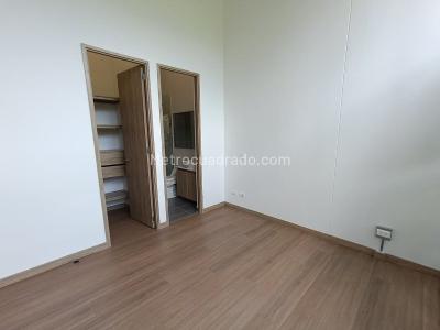 Apartamento de 2 alcobas en arriendo en Loma Del Escobero, Envigado, 60 m² · foto 15 de 20