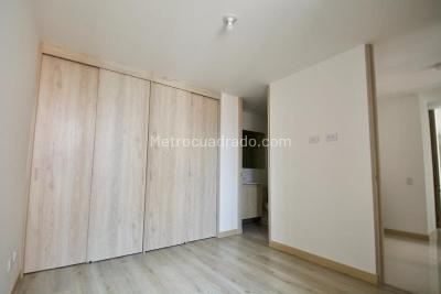 Apartamento de 3 alcobas en venta en Prados De Sabaneta, Sabaneta, 65 m² · foto 13 de 20