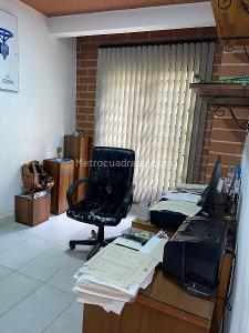 Casa de 5 alcobas en venta en Prados De Sabaneta, Sabaneta, 250 m² · foto 16 de 20