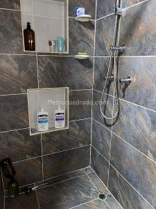 Casa de 5 alcobas en venta en Prados De Sabaneta, Sabaneta, 250 m² · foto 19 de 20
