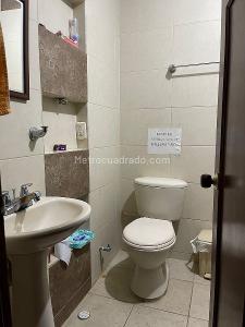 Casa de 5 alcobas en venta en Prados De Sabaneta, Sabaneta, 250 m² · foto 7 de 20