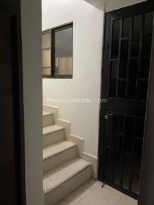 Casa de 5 alcobas en venta en Prados De Sabaneta, Sabaneta, 250 m² · foto 9 de 20