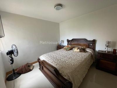 Apartamento de 3 alcobas en venta en Tres Esquinas, Sabaneta, 67 m² · foto 14 de 18