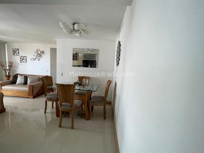 Apartamento de 3 alcobas en venta en Tres Esquinas, Sabaneta, 67 m² · foto 3 de 18