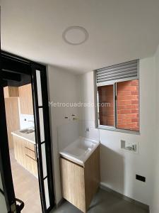 Apartamento de 2 alcobas en venta en Cañaveralejo, Sabaneta, 70 m² · foto 6 de 14