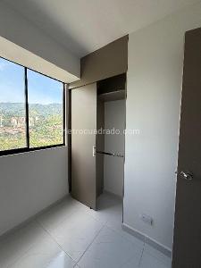 Apartamento de 3 alcobas en venta en Pan De Azucar, Sabaneta, 54 m² · foto 13 de 18