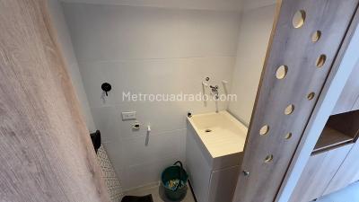 Apartaestudio en venta en Pan De Azucar, Sabaneta, 30 m² · foto 11 de 14