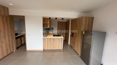 Apartaestudio en venta en Pan De Azucar, Sabaneta, 30 m² · foto 3 de 14