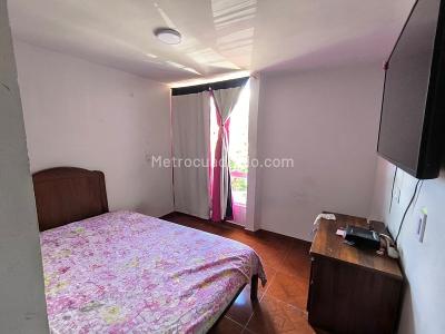 Casa de 5 alcobas en venta en Buenos Aires, Medellín, 131 m² · foto 12 de 20