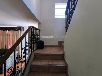 Casa de 5 alcobas en venta en Buenos Aires, Medellín, 131 m² · foto 9 de 20