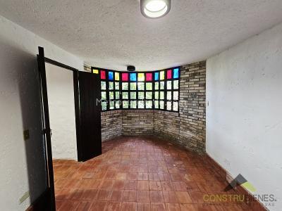Casa de 3 alcobas en venta en El Chingui, Envigado, 540 m² · foto 12 de 20
