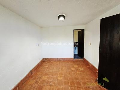 Casa de 3 alcobas en venta en El Chingui, Envigado, 540 m² · foto 13 de 20