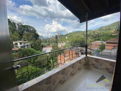 Casa de 5 alcobas en venta en La Doctora, Sabaneta, 314 m² · foto 13 de 20