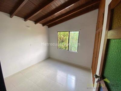Casa de 5 alcobas en venta en La Doctora, Sabaneta, 314 m² · foto 16 de 20