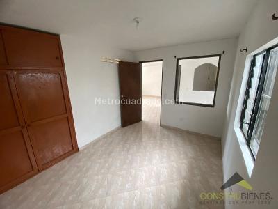 Casa de 5 alcobas en venta en La Doctora, Sabaneta, 314 m² · foto 5 de 20