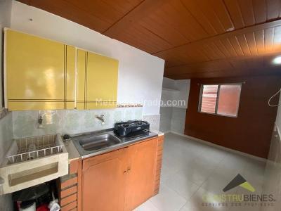 Casa de 5 alcobas en venta en La Doctora, Sabaneta, 314 m² · foto 7 de 20