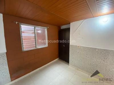 Casa de 5 alcobas en venta en La Doctora, Sabaneta, 314 m² · foto 8 de 20