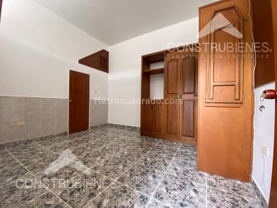 Casa de 3 alcobas en venta en La Doctora, Sabaneta, 200 m² · foto 11 de 20