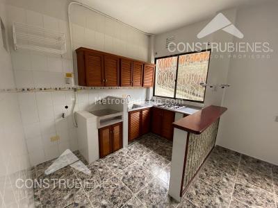 Casa de 3 alcobas en venta en La Doctora, Sabaneta, 200 m² · foto 3 de 20