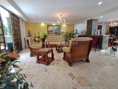 Casa de 5 alcobas en venta en La Doctora, Sabaneta, 540 m² · foto 2 de 20