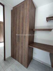 Apartamento de 3 alcobas en venta en San Jose, Sabaneta, 57 m² · foto 11 de 16