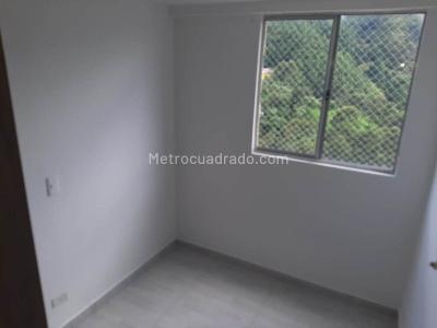Apartamento de 3 alcobas en venta en San Jose, Sabaneta, 57 m² · foto 13 de 16