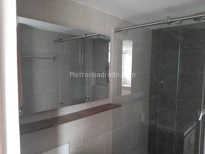Apartamento de 3 alcobas en venta en San Jose, Sabaneta, 57 m² · foto 15 de 16