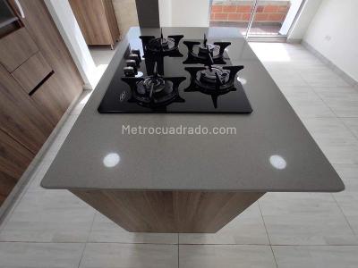 Apartamento de 3 alcobas en venta en San Jose, Sabaneta, 57 m² · foto 3 de 16