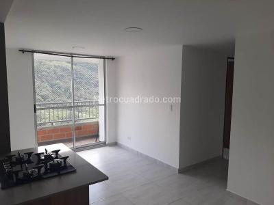 Apartamento de 3 alcobas en venta en San Jose, Sabaneta, 57 m² · foto 5 de 16