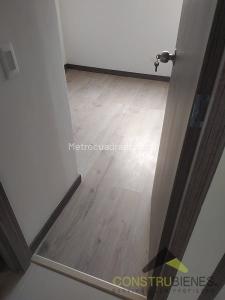 Apartamento de 3 alcobas en venta en La Doctora La Inmaculada, Sabaneta, 58 m² · foto 10 de 12