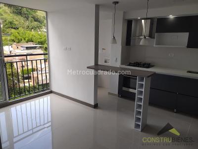 Apartamento de 3 alcobas en venta en La Doctora La Inmaculada, Sabaneta, 58 m² · foto 2 de 12