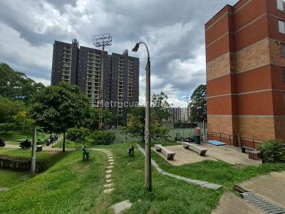 Apartamento de 3 alcobas en venta en Maria Auxiliadora, Sabaneta, 52 m² · foto 15 de 18