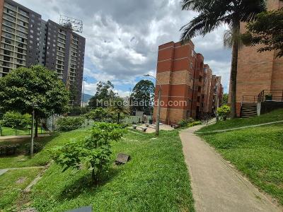 Apartamento de 3 alcobas en venta en Maria Auxiliadora, Sabaneta, 52 m² · foto 16 de 18