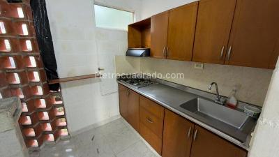 Apartamento de 3 alcobas en venta en Maria Auxiliadora, Sabaneta, 52 m² · foto 2 de 18