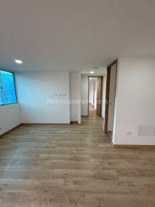 Apartamento de 2 alcobas en venta en San Jose, Sabaneta, 76 m² · foto 10 de 20