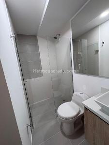 Apartamento de 2 alcobas en venta en San Jose, Sabaneta, 76 m² · foto 12 de 20