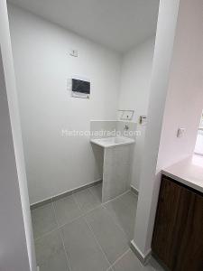 Apartamento de 2 alcobas en venta en San Jose, Sabaneta, 76 m² · foto 7 de 20