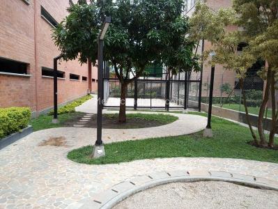 Apartamento de 3 alcobas en venta en San Jose, Sabaneta, 89 m² · foto 11 de 15