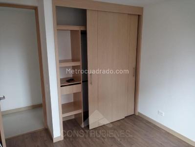 Apartamento de 3 alcobas en venta en San Jose, Sabaneta, 89 m² · foto 8 de 15