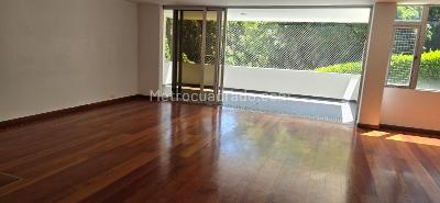 Apartamento de 4 alcobas en venta en El Poblado, Medellín, 230 m² · foto 5 de 15