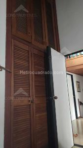 Casa de 5 alcobas en venta en El Dorado, Envigado, 240 m² · foto 18 de 20