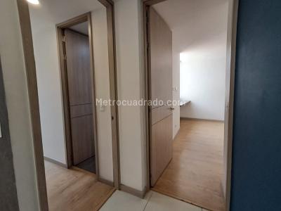 Apartamento de 2 alcobas en venta en San Jose Parte Baja, Sabaneta, 98 m² · foto 11 de 20