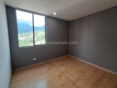 Apartamento de 2 alcobas en venta en San Jose Parte Baja, Sabaneta, 98 m² · foto 12 de 20