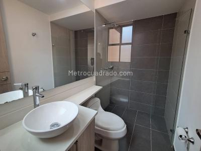 Apartamento de 2 alcobas en venta en San Jose Parte Baja, Sabaneta, 98 m² · foto 18 de 20
