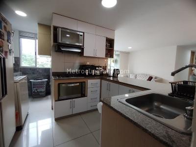 Apartamento de 2 alcobas en venta en San Jose, Sabaneta, 89 m² · foto 4 de 18