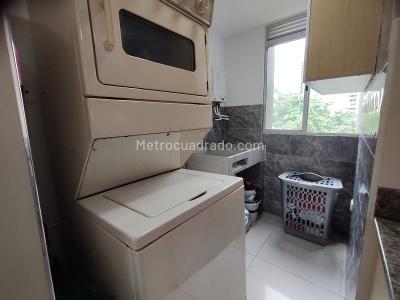 Apartamento de 2 alcobas en venta en San Jose, Sabaneta, 89 m² · foto 8 de 18