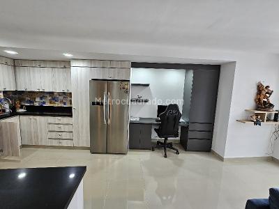 Apartamento de 4 alcobas en venta en Aves Maria, Sabaneta, 139 m² · foto 2 de 20