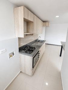 Apartamento de 3 alcobas en venta en Aves Maria, Sabaneta, 72 m² · foto 2 de 16